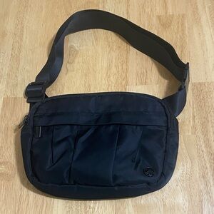 GAIAM Women's Light-Weight Mini Waist Bag-Fanny Pack Bag